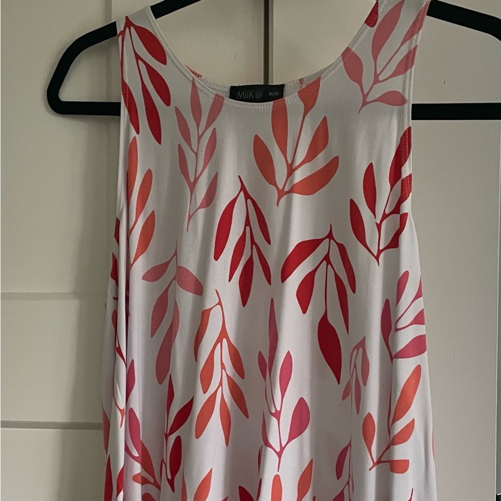 Miik Elana Sleeveless tank - Coral and Pink Leaf Pattern M